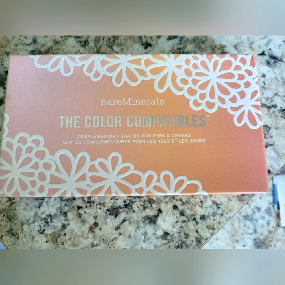 Bare minerals Eyeshadow pallet brand new